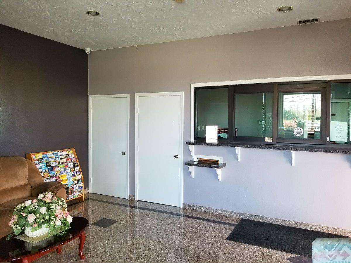 Executive Inn Пасадена Экстерьер фото