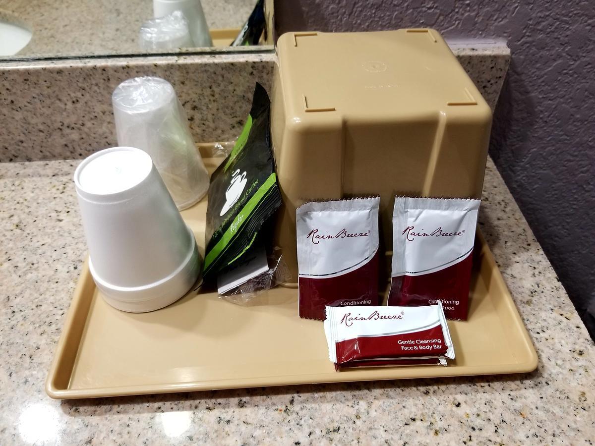Executive Inn Пасадена Экстерьер фото