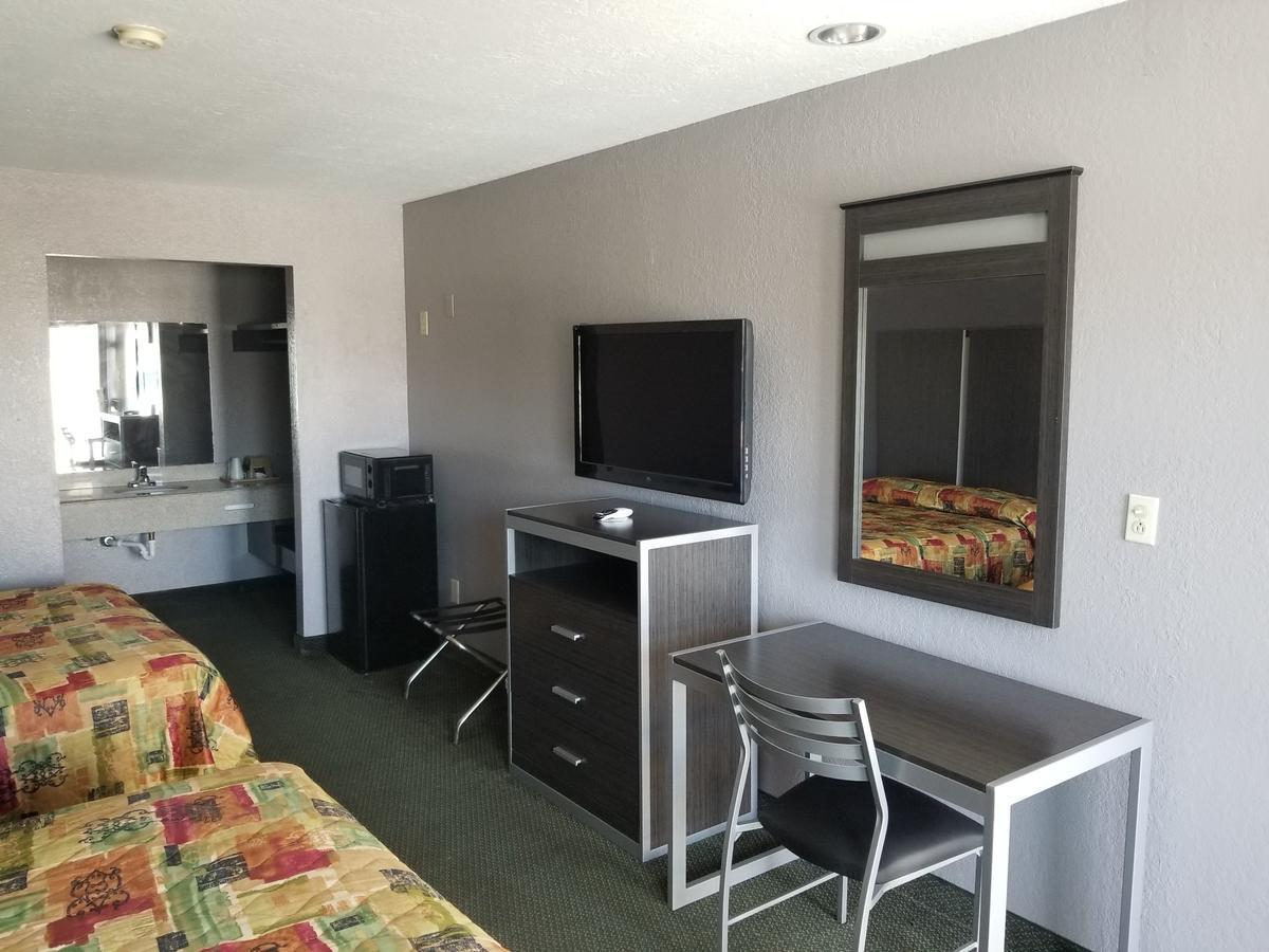 Executive Inn Пасадена Экстерьер фото